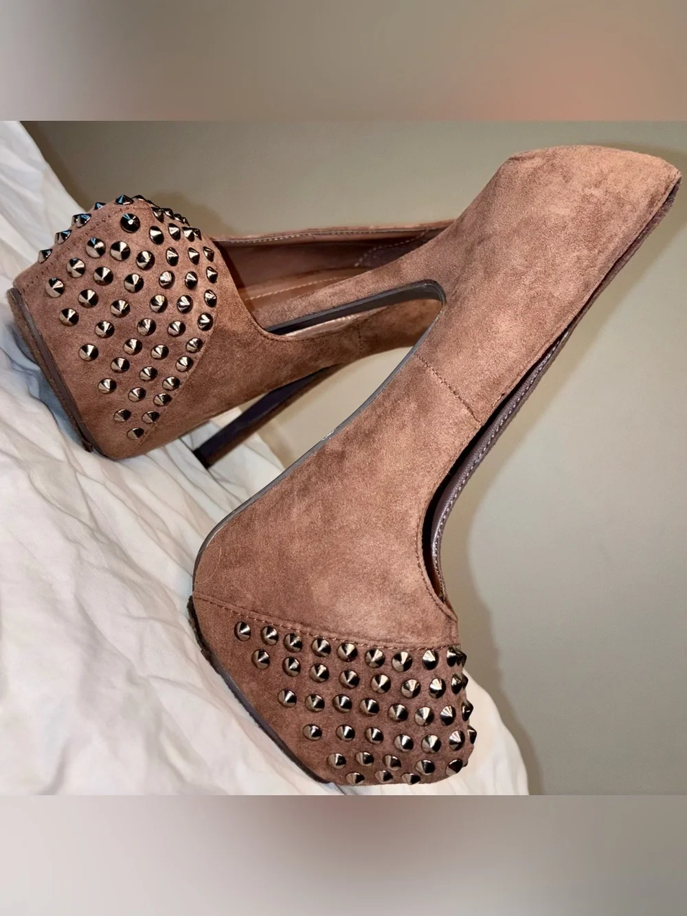 Breckelles Brown Suede + Leopard Print Studded Platform Pumps Sz 6